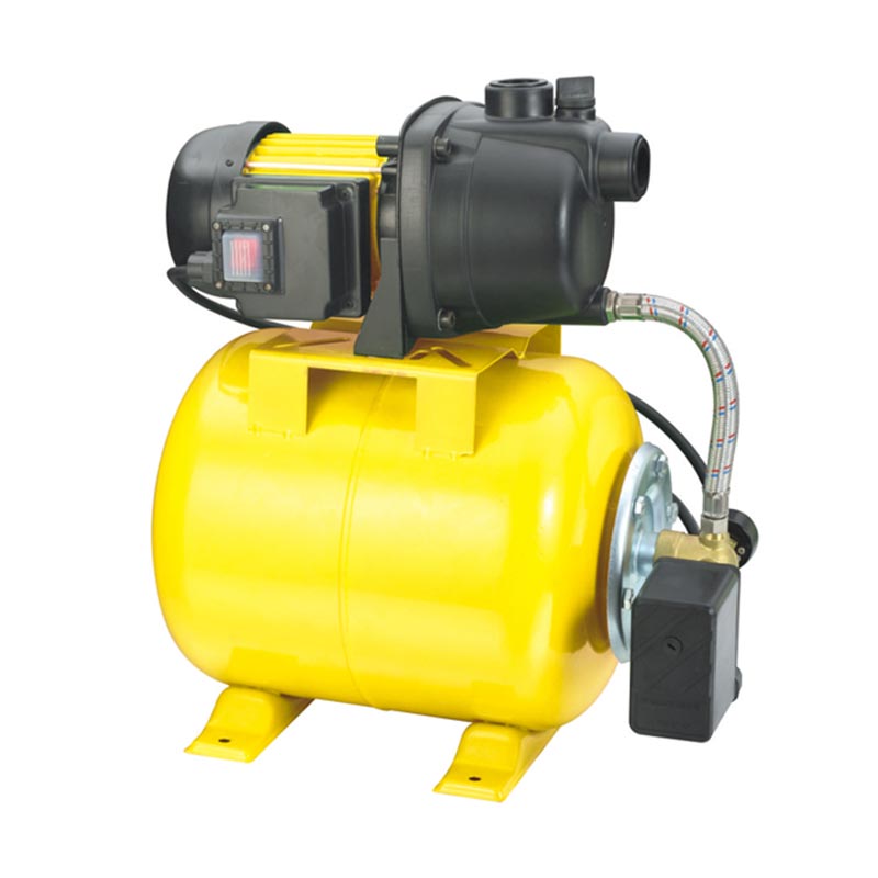 Zahradní posilovací čerpadlo s tlakovou nádrží