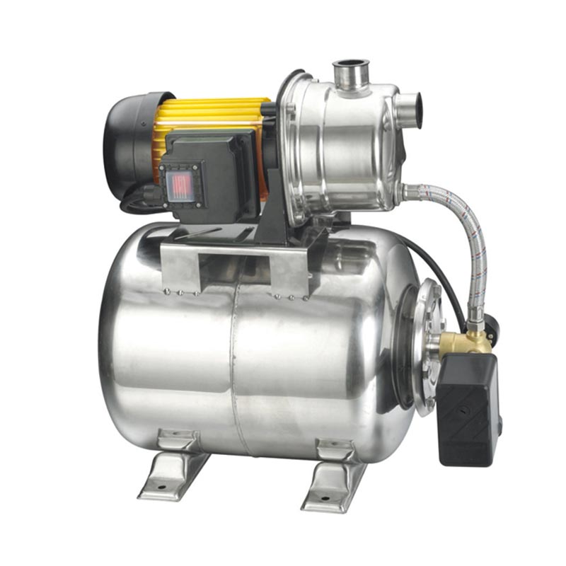 Zahradní čerpací stanice s tlakovou nádrží